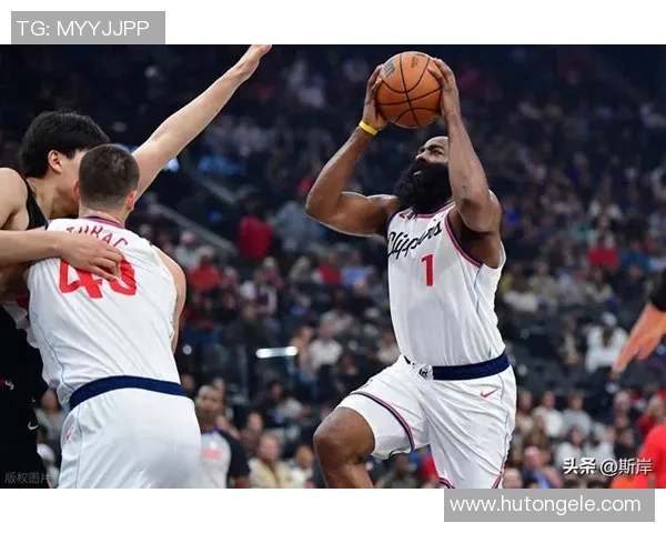 季后赛激战勇士对决快船精彩直播全程回顾与分析