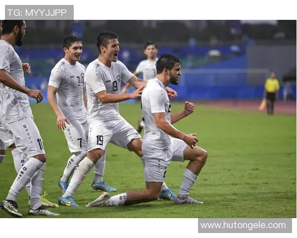 中国对乌兹别克足球比赛精彩重播回顾与分析 中国对乌兹别克足球比赛精彩重播回顾与分析