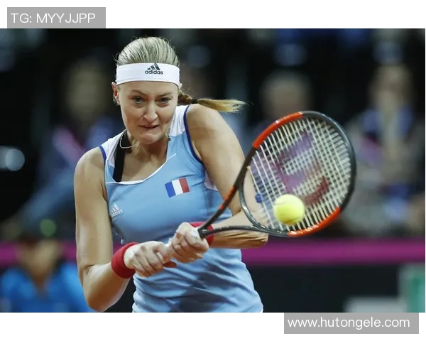 广州网球队在联合会杯积分榜上以54分稳居第一名展现强劲实力 广州网球队在联合会杯积分榜上以54分稳居第一名展现强劲实力